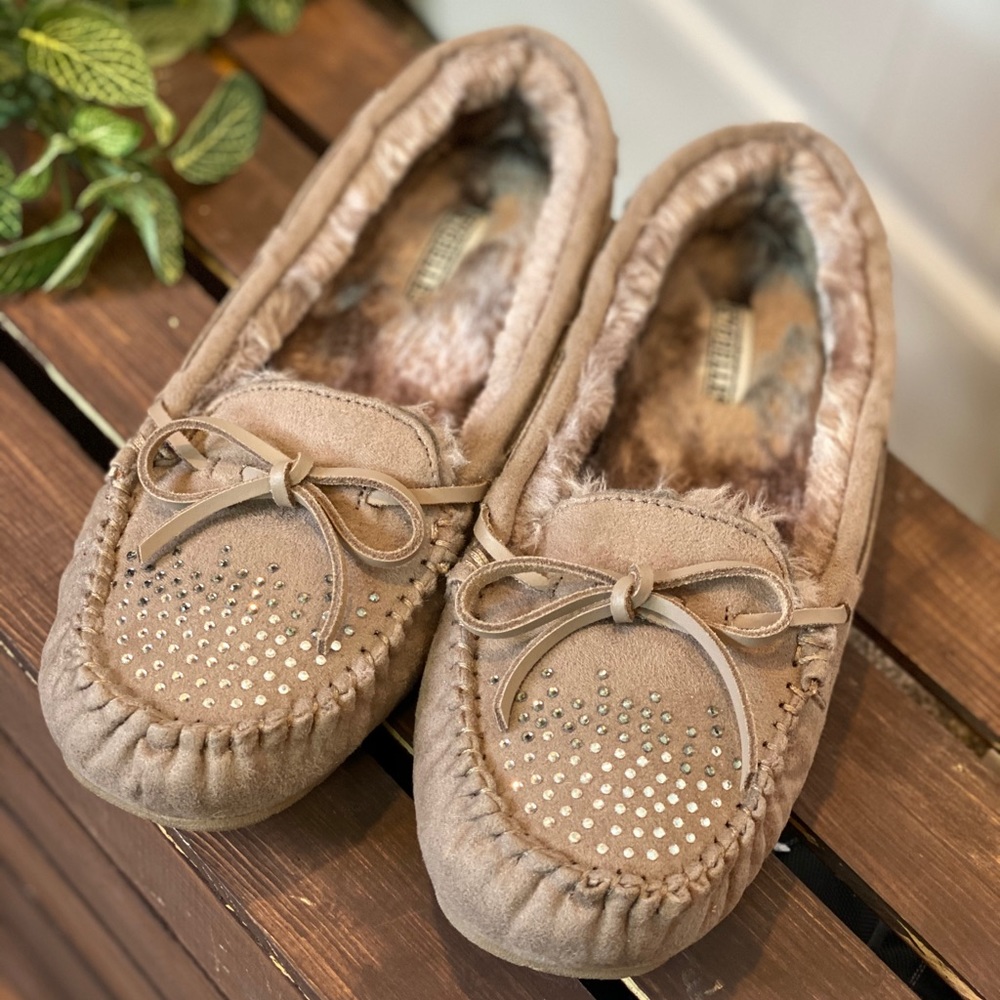 New!  Seychelles Furry Soft Leather Bling Slippers